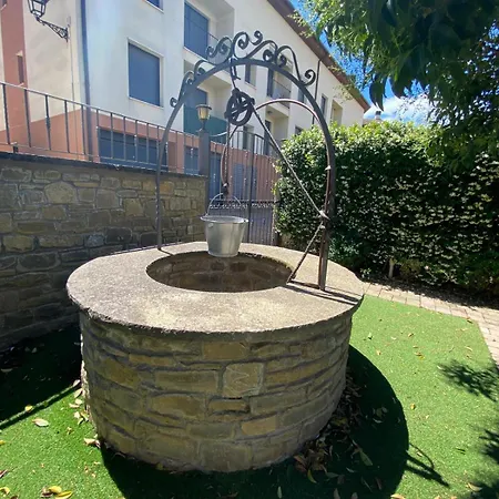 Casa Bajo La Torre Сasa de vacaciones *