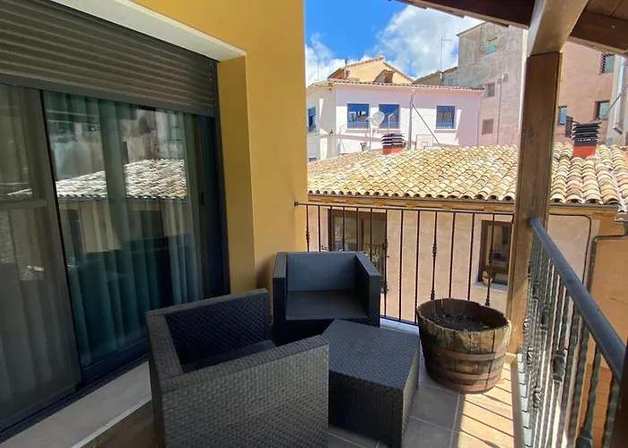 Casa Bajo La Torre Сasa de vacaciones La Puebla De Castro